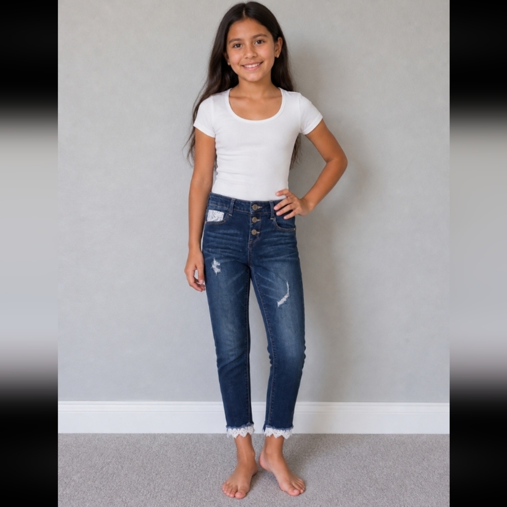 TRUE CRAFT 12 Distressed Skinny Crop Jeans W Lace Detail